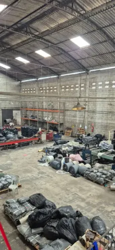 Vendo Empresa de Reciclagem mais Galpao em Pingo D`agua Guaratiba RJ