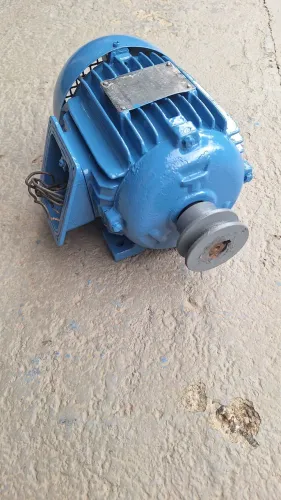 Motor elétrico trifásico 0.5 cv. Rotação: 1150 .