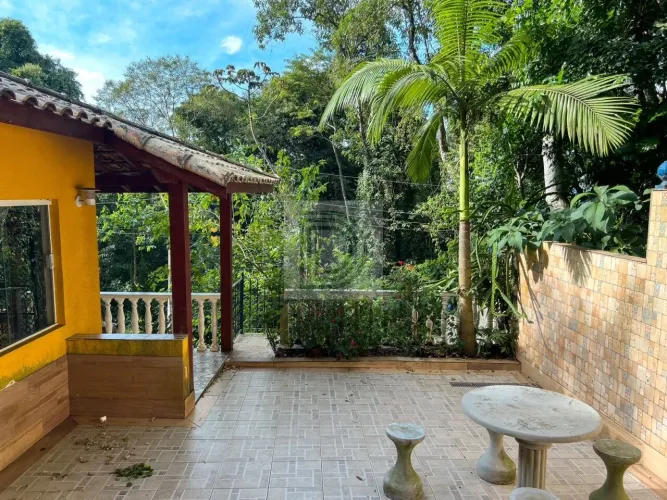 Casa em Condomínio Fechado à Venda | Vila Verde - Itapevi | 4 Dormitórios | 2 Suítes | 4 V