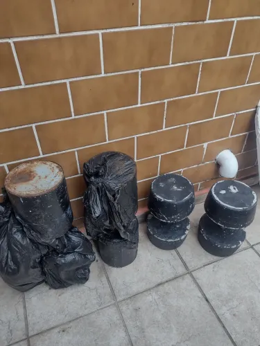 Halteres caseiros usados 