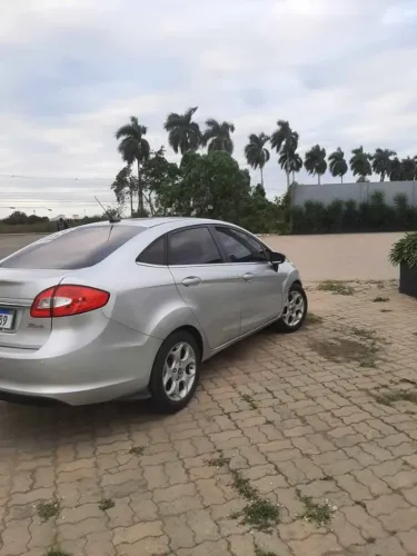 Ford Fiesta Sedan SE 1.6 16V Flex 4P 2013