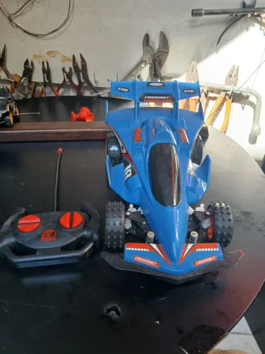 Carro controle remoto endurece rc funcionando 