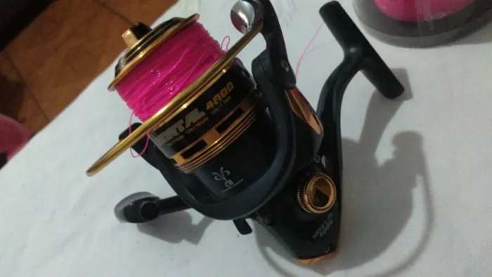 Vara de pesca mais molinete