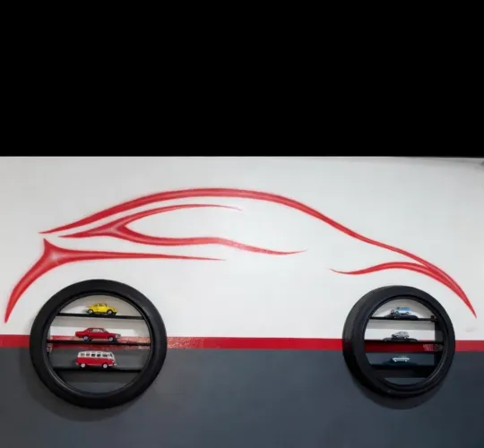 Prateleira Decorativa em Pneu - Quarto Infantil, Automotivo ou Industrial
