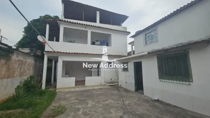 Casa com 4 unidades residenciais à venda em Nossa Senhora da Penha - Vila Velha