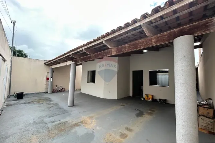 Casa Charmosa: Espaço e Conforto na Bahia - Bairro Mirante de Rio
