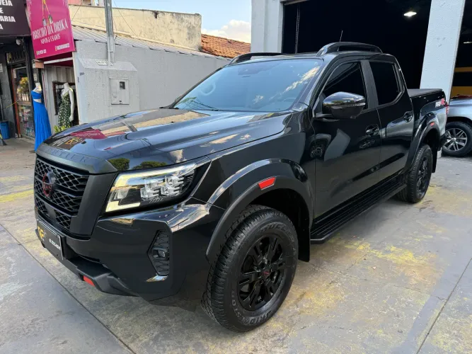 Nissan Frontier Pro4x CD 4X4 2.3 Bi-TB Die. AUT 2024