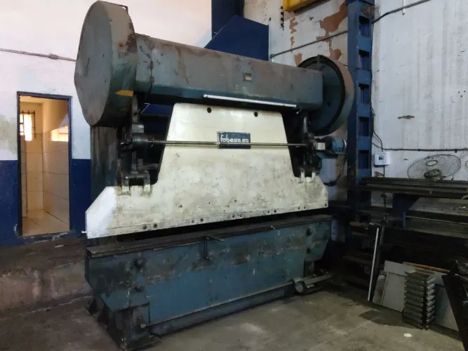 Dobradeira viradeira Fobesa 100T