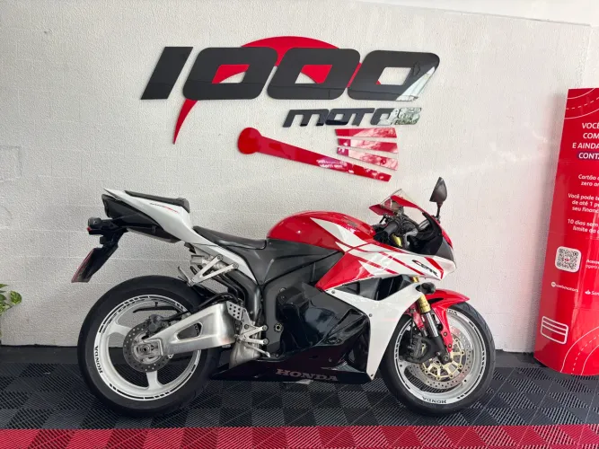 HONDA CBR 600RR