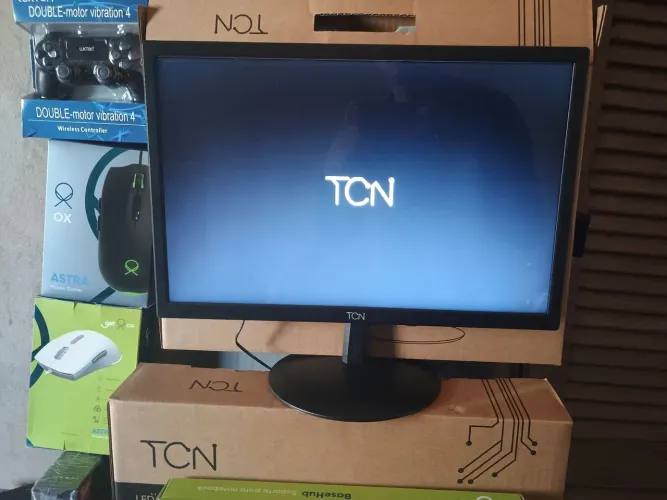 Monitor Office 19" LED HD Flat TCN, 60Hz, 5ms