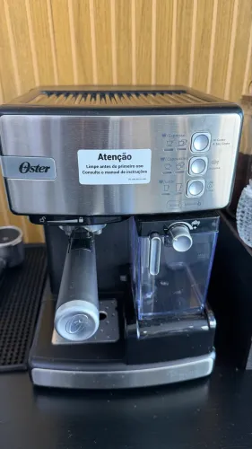 Cafeteira Espresso Prima LATTE