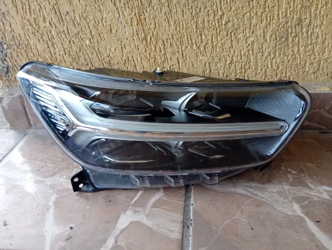 Farol Direito Volvo Xc40 2018 2019 2020 2021 (32293919)