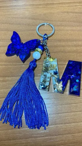 Chaveiros Personalizados em Resina Feitos à Mão.