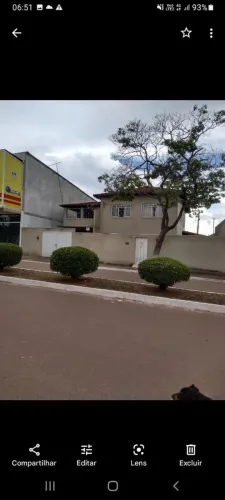 Sobrado Amplo no Centro de Arinos - MG *