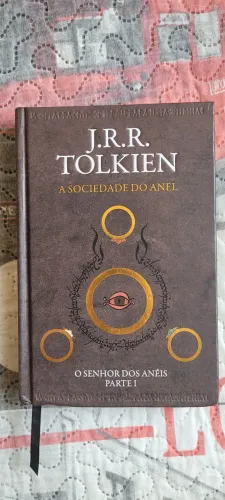 Livro " O Senhor dos Anéis: A Sociedade do Anel"