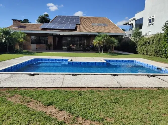 Casa em condomínio disponível para locação e venda apenas 4 minutos do Cacau Park