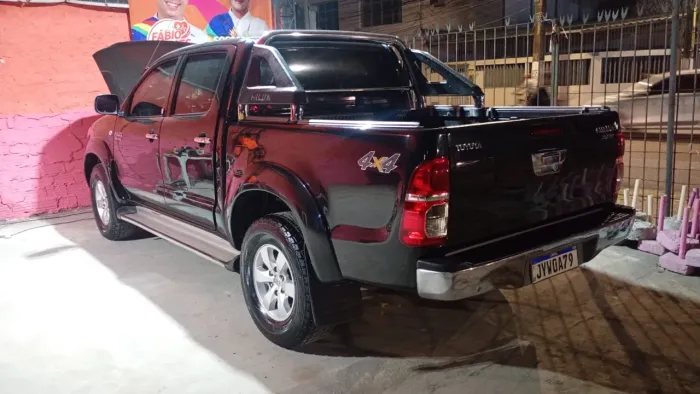 Toyota Hilux CD SRV D4-d 4X4 3.0 TDI Dies 2006