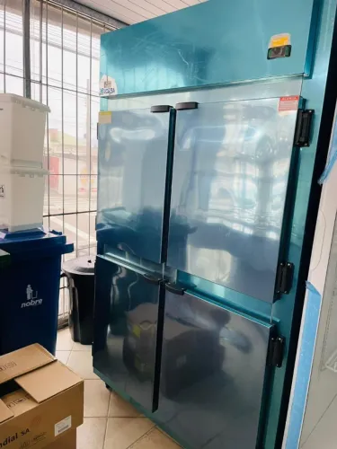 MB GELADEIRA INOX INDUSTRIAL 4 PORTAS - KOFISA 