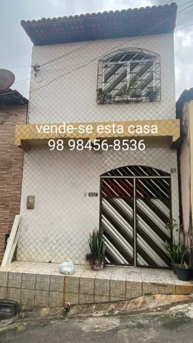 Vendo esta casa 78 mil, Bem localizada, próxima a Rodoviária e a avenida Santo Dumont.