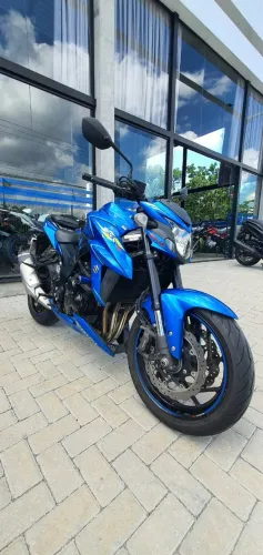 GSX 750 AZ BAIXA KM 