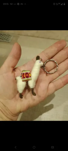 Chaveiro lhama artesanal peruano