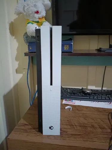 Vendo ou troco por playstation 4, já vem com jogos e dois controles