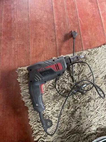 Furadeira Skil com Fio 1/2"