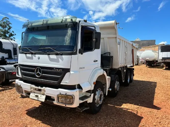 Mercedes Benz Axor 2831 8x4 Bi truck 2010 Caçamba Basculante m3