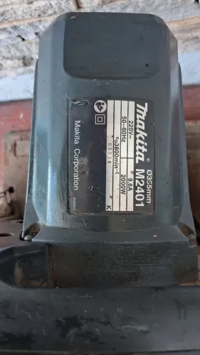 Usado: Serra policorte Makita M2401 