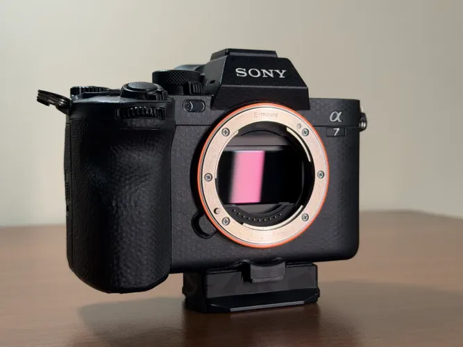 Sony A7IV / A74