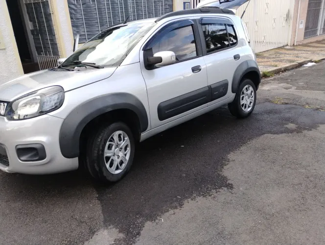Fiat Uno WAY Celeb. 1.0 EVO Fire Flex 8V 5P 2015