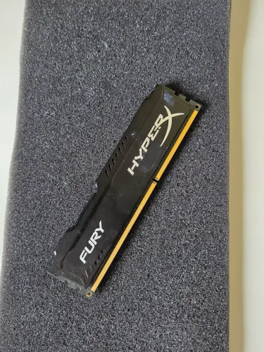 Memoria ram HyperX 4gb ddr3 - Funcionando