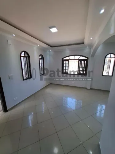 Sobrado a venda com 3 quartos (1 suíte) no Jardim D'abril