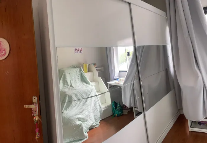 Guarda roupa 6 gavetas