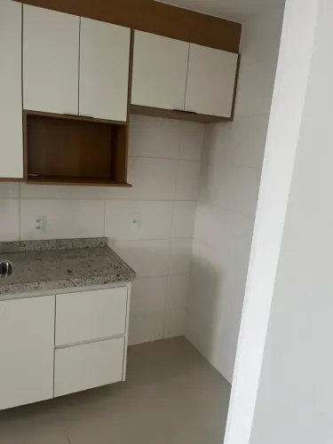 Apartamento para venda tem 60 metros quadrados com 2 quartos