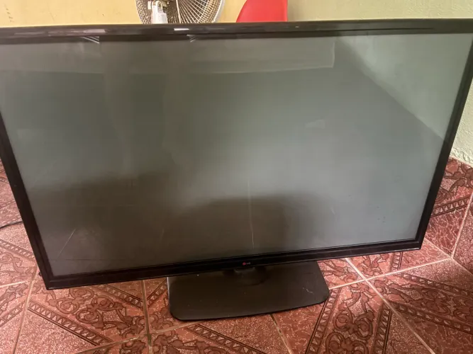 TV LG 50 polegadas (não smart)