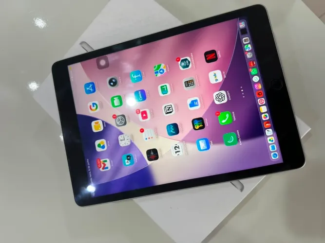 iPad 9ª Geração Estado de Novo + Teclado + Capa + Caixa Original