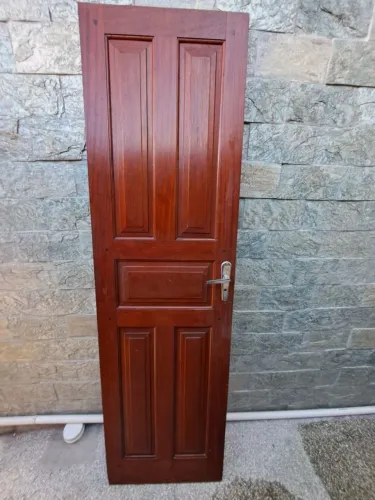 Porta Madeira Maciça