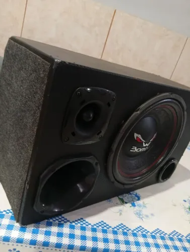 Caixa de som automotivo TRIO 