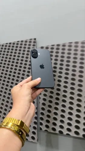 IPHONE 16 PRETO 256 GB SEMINOVO 
