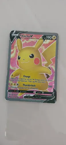 Pikachu V carta