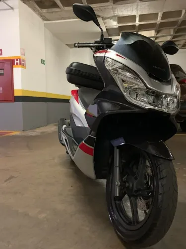 Vendo Honda PCX SPORT