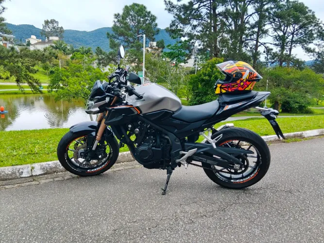 Moto excelente custo benefício.