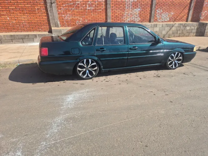 Volkswagen Santana 1.8 MI (álcool) 1999