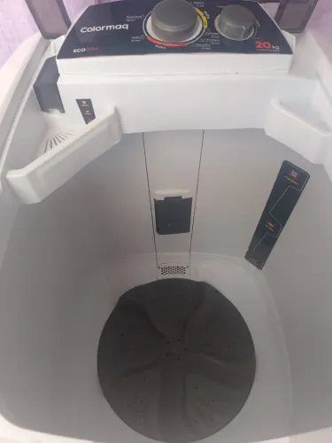 Vendo tanquinho de 20 kl e centrifuga em bom estado