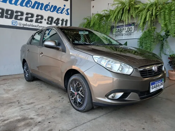 Fiat Grand Siena Attrac. 1.4 EVO F.flex 8V 2014