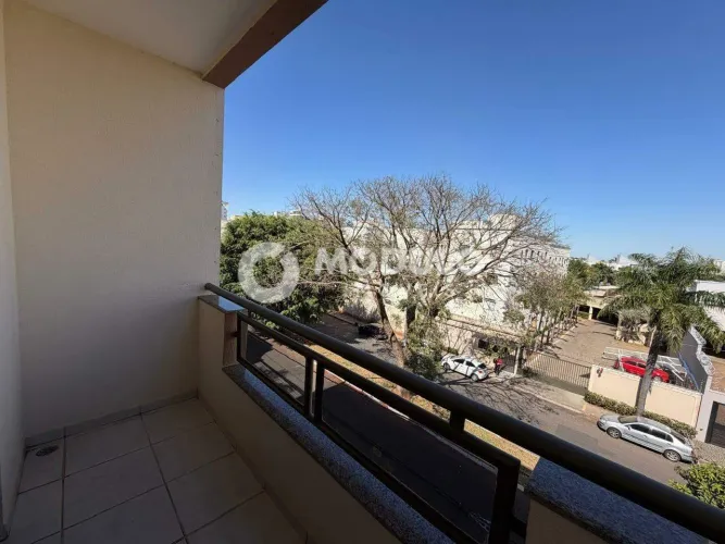 APARTAMENTO à venda, 3 quartos, 1 suíte, 2 vagas, Santa Mônica - Uberlândia/MG