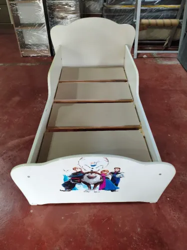 Minicama Usada em Bom Estado