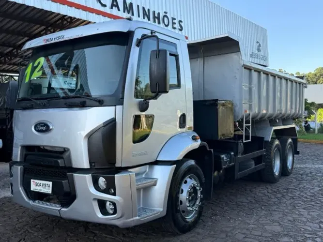 Ford /Cargo 2422 CN 2011/2012 - Caçamba Basculante