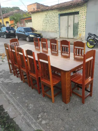 Mesa de Madeira de Lei Tampo Liso Com 12 Cadeiras